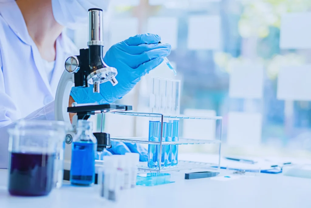 Mixing Peptides with Bacteriostatic Water in Laboratory